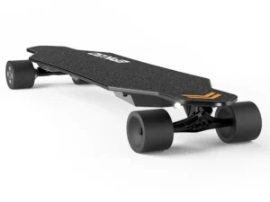 Staying Safe While Skateboarding in Busy Urban Areas